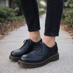 Dr. Martens 5 Eye Black Smooth Leather Oxford Shoes Women’s 10 EU 42 AirWair